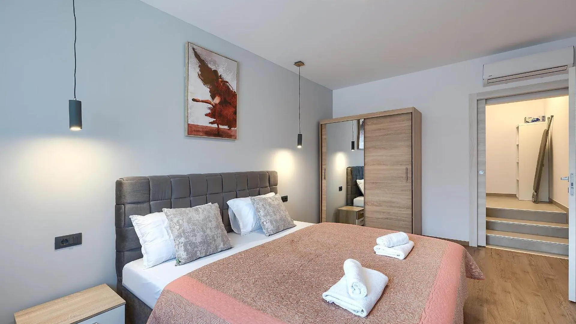 Villa Meri Near Pula For 6 People With Heated Pool & Only 500 M From Beach Stinjan 0*,  Croatia